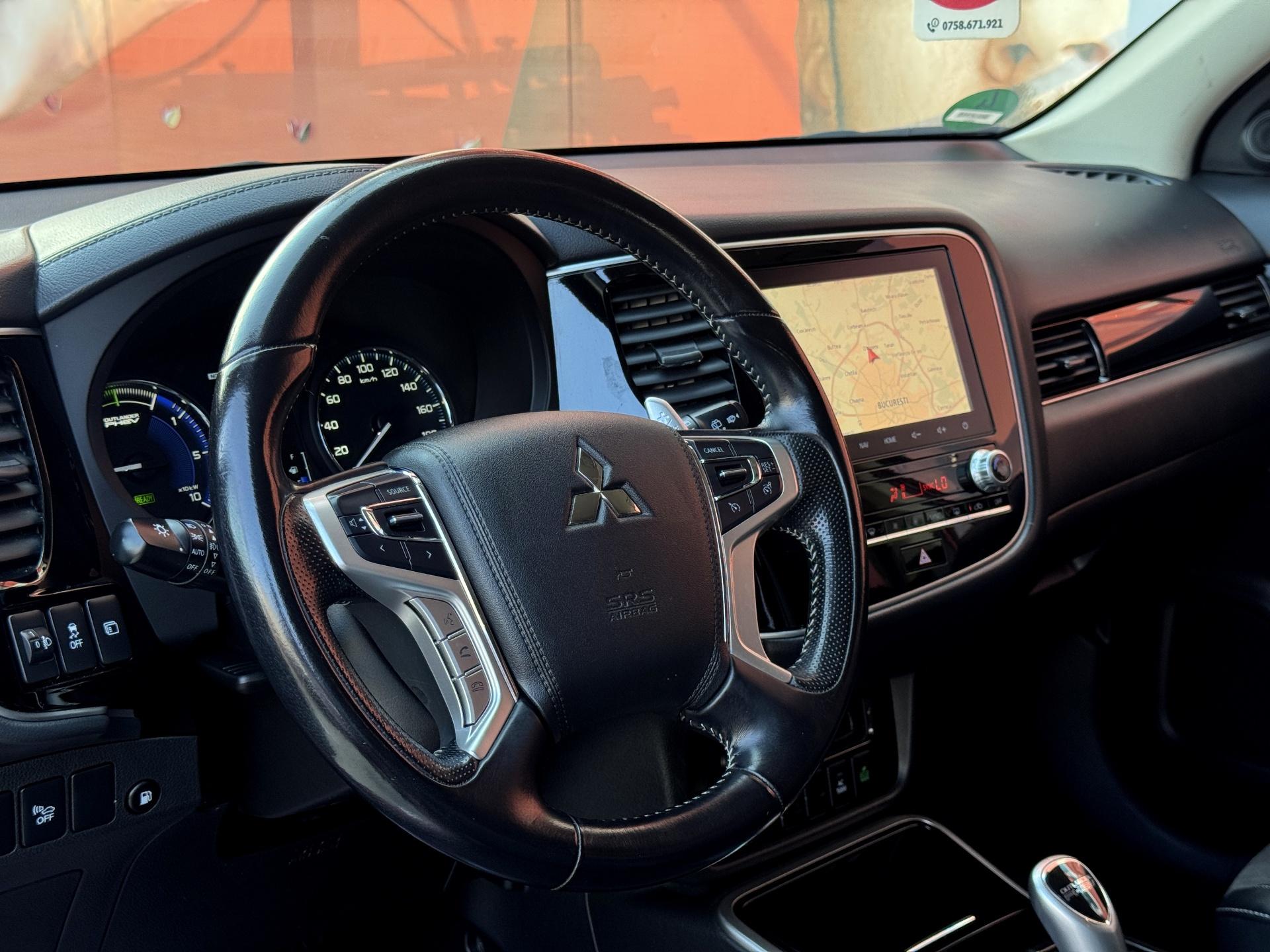 Mitsubishi-Outlander