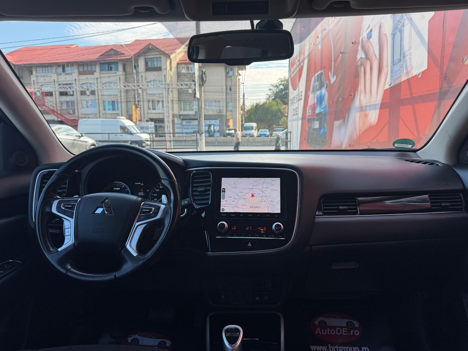 Mitsubishi-Outlander