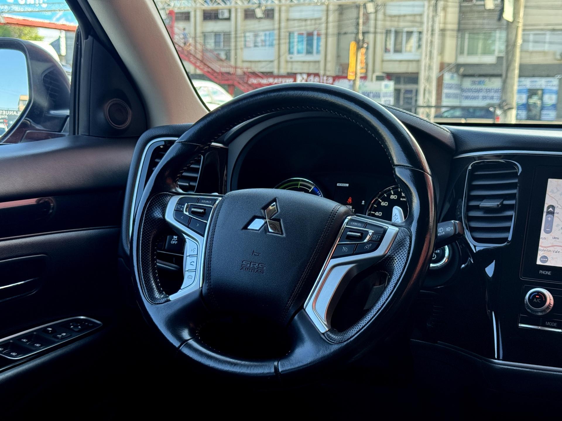 Mitsubishi-Outlander