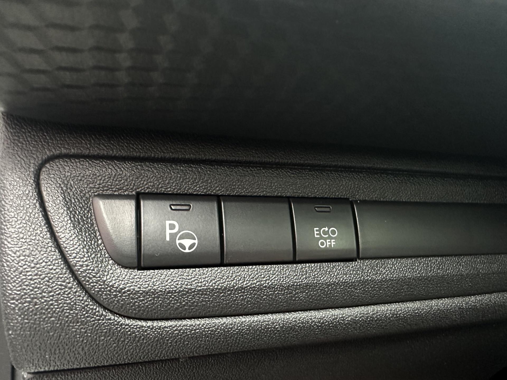 Peugeot-3008