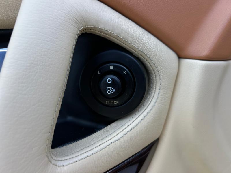 Car Thumb
