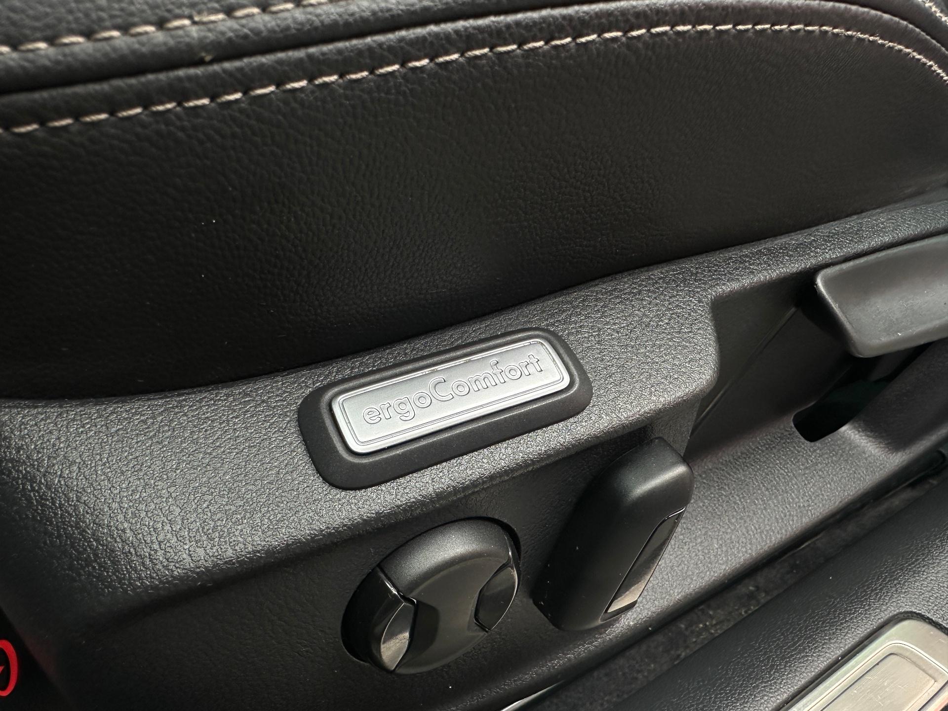 Volkswagen-Passat Alltrack