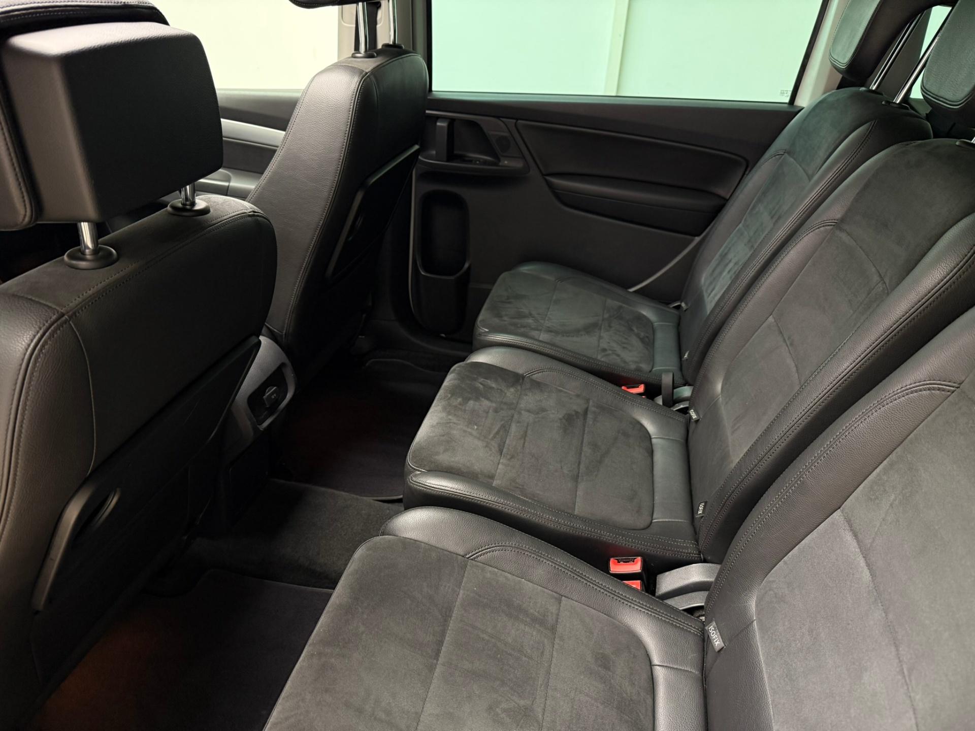 Volkswagen-Sharan