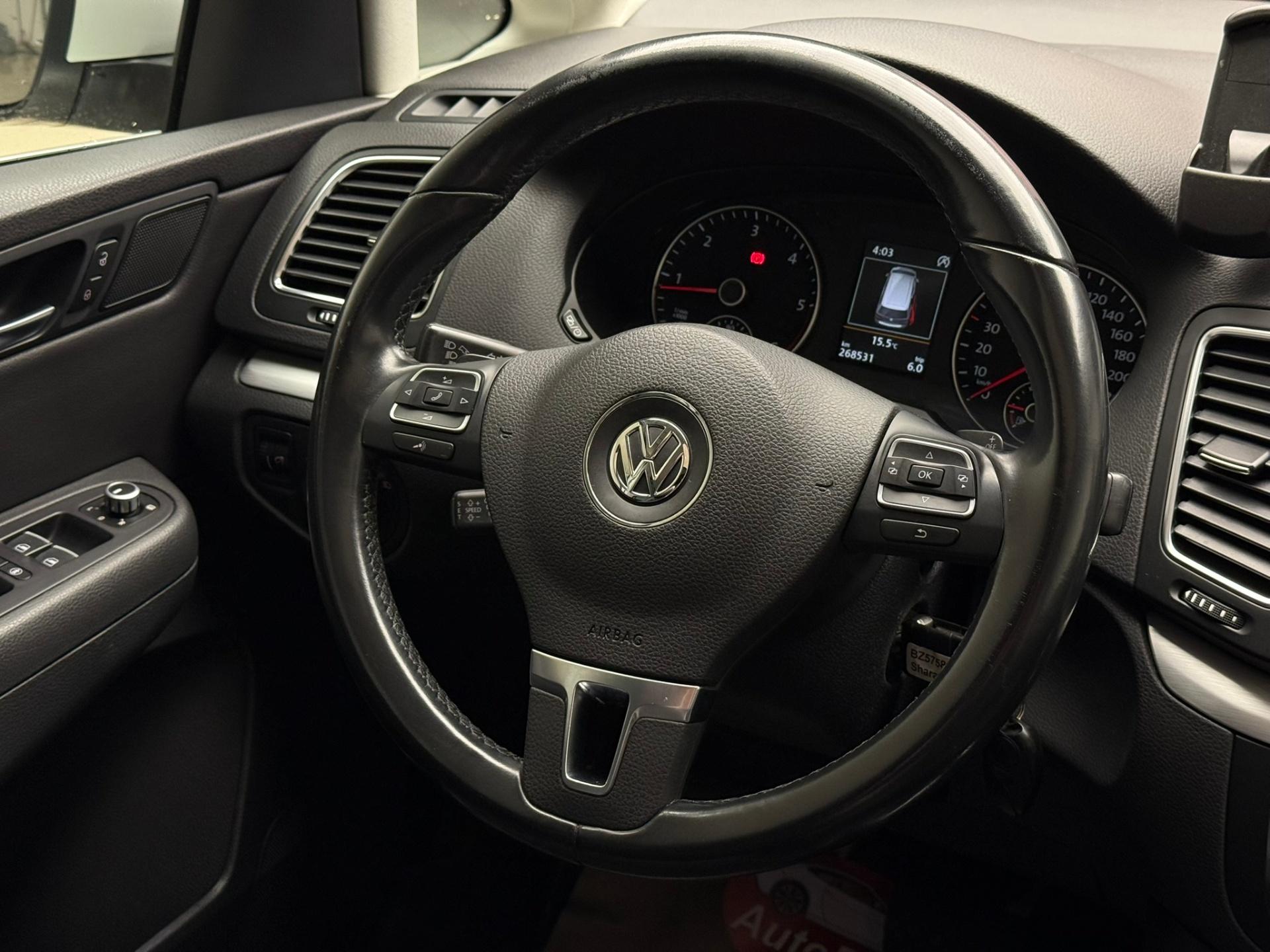 Volkswagen-Sharan