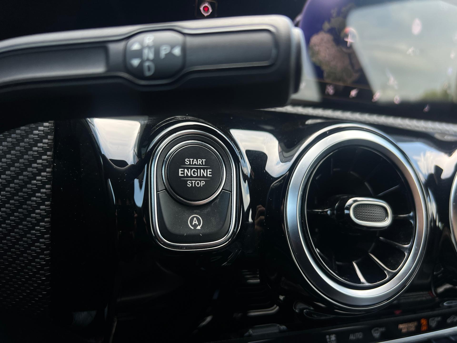 Mercedes-Benz-CLA