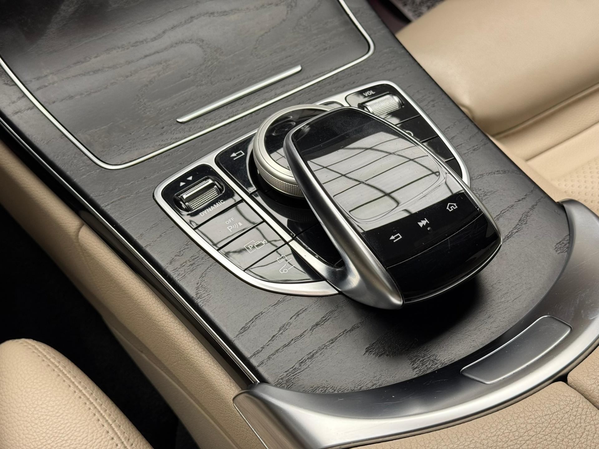 Mercedes-Benz-C