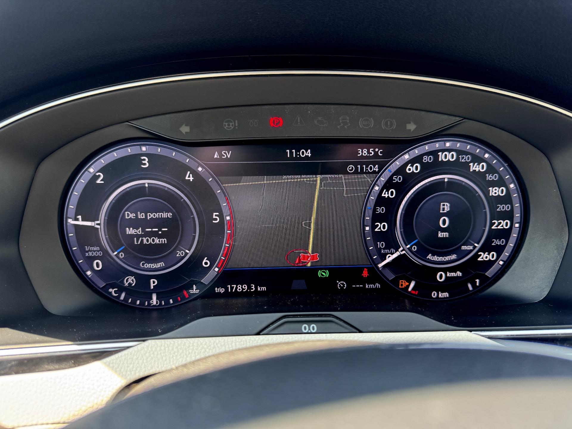 Volkswagen-Passat Alltrack