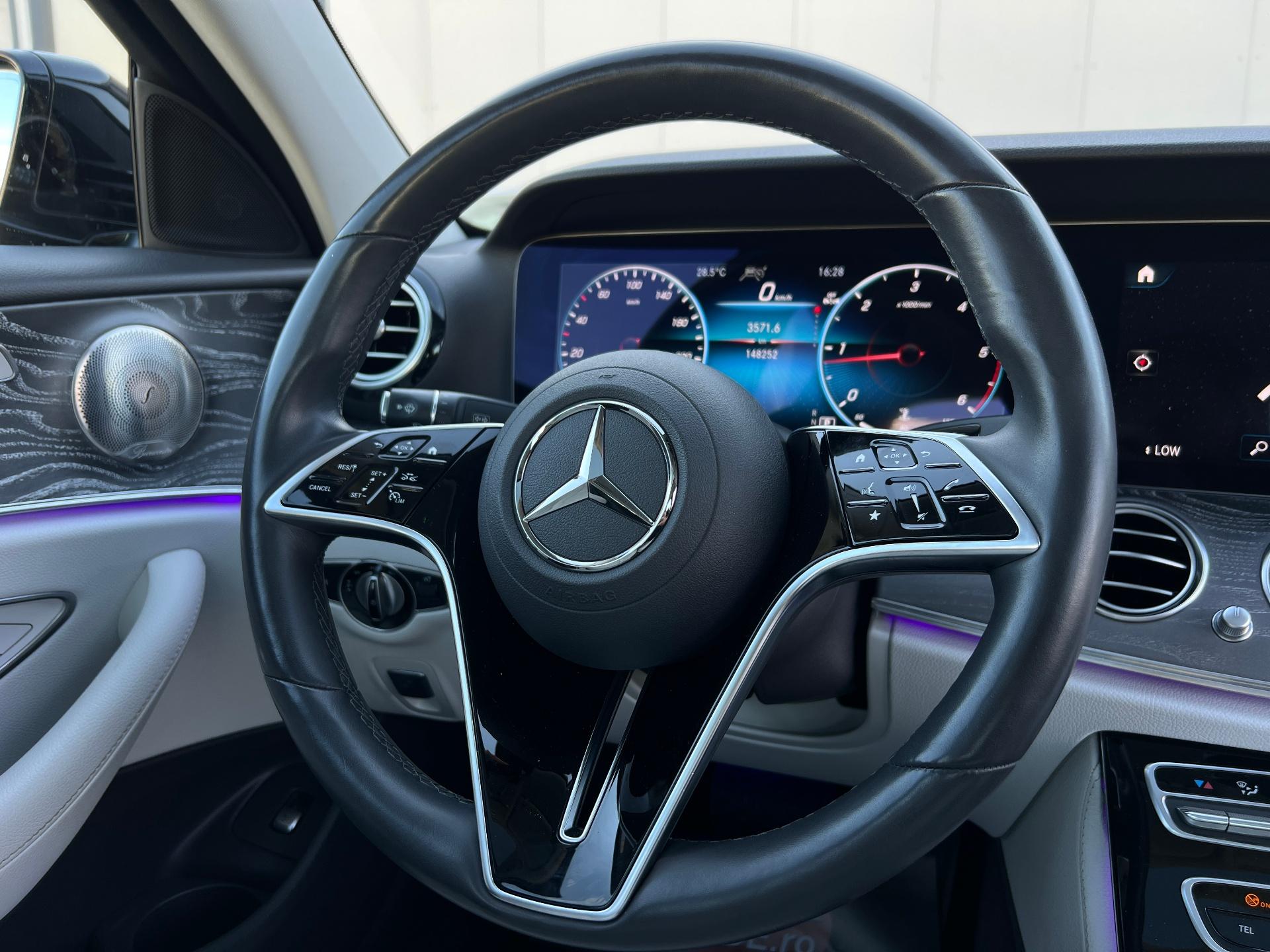 Mercedes-Benz-E