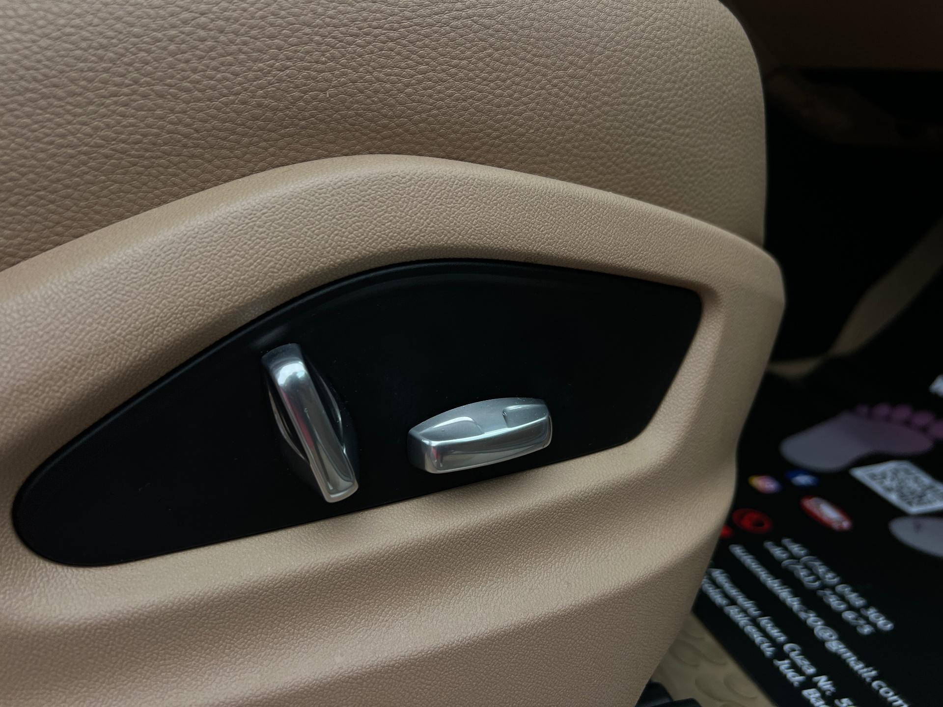 Porsche-Cayenne