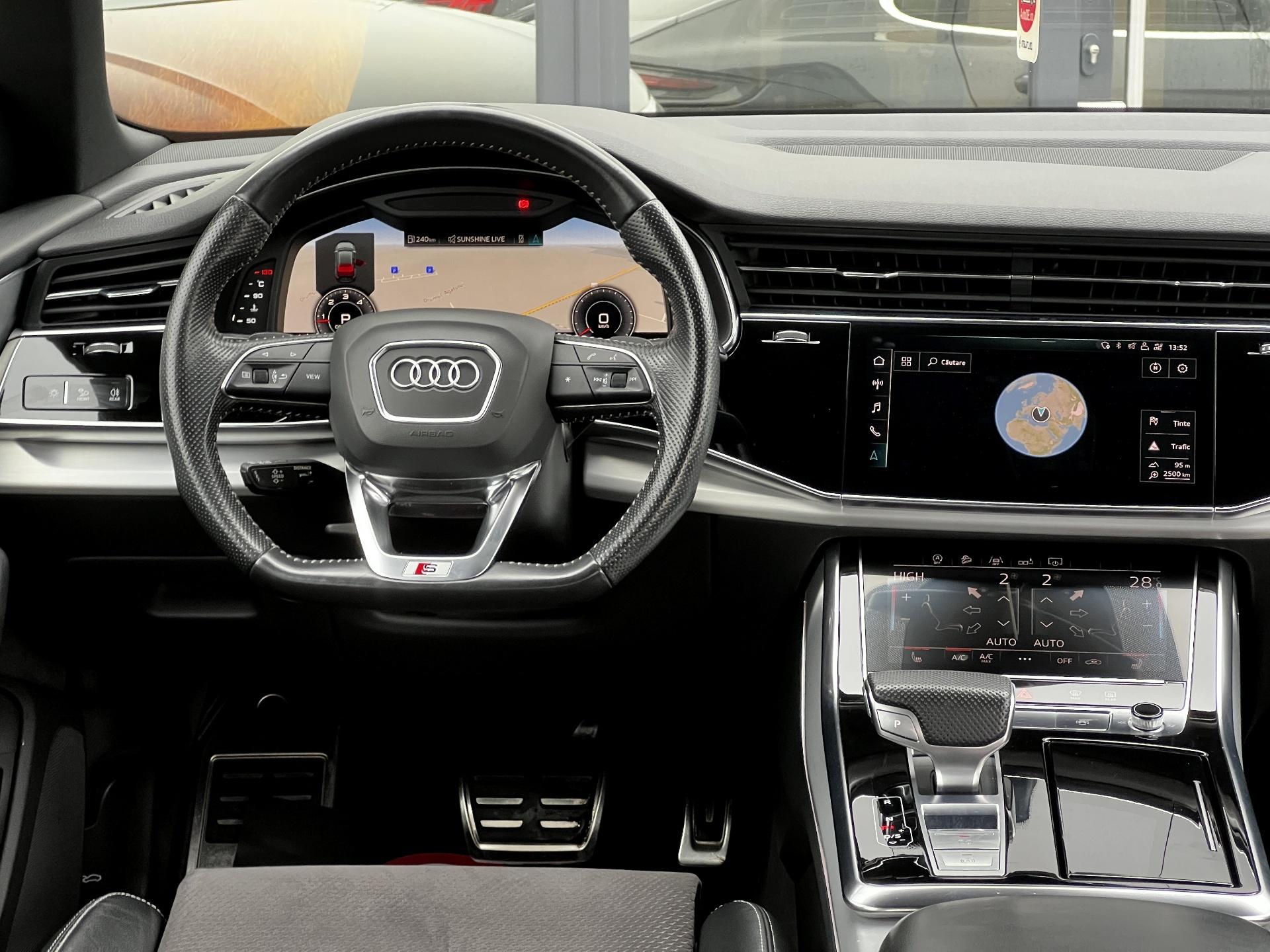 Audi-Q8