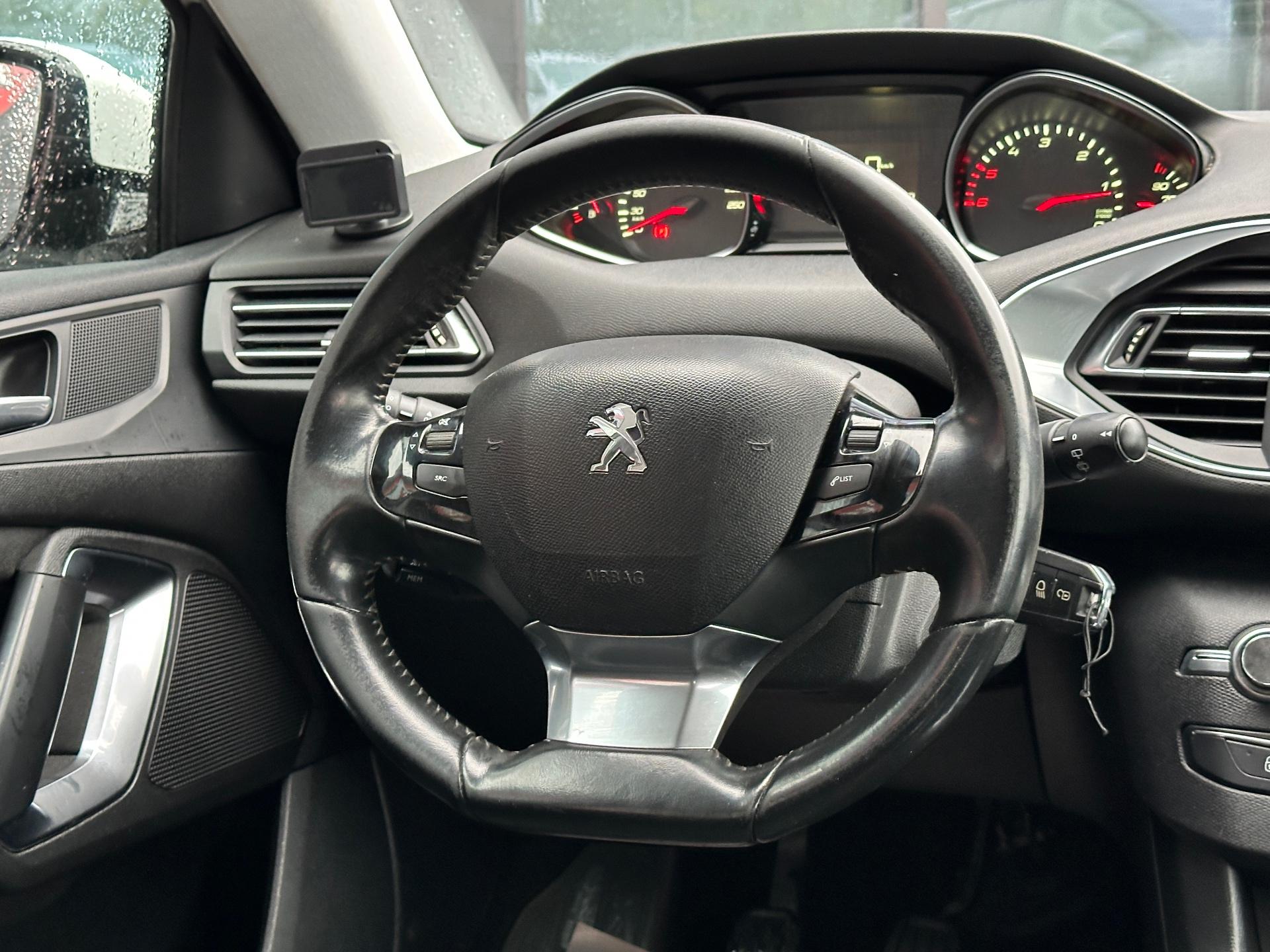 Peugeot-308