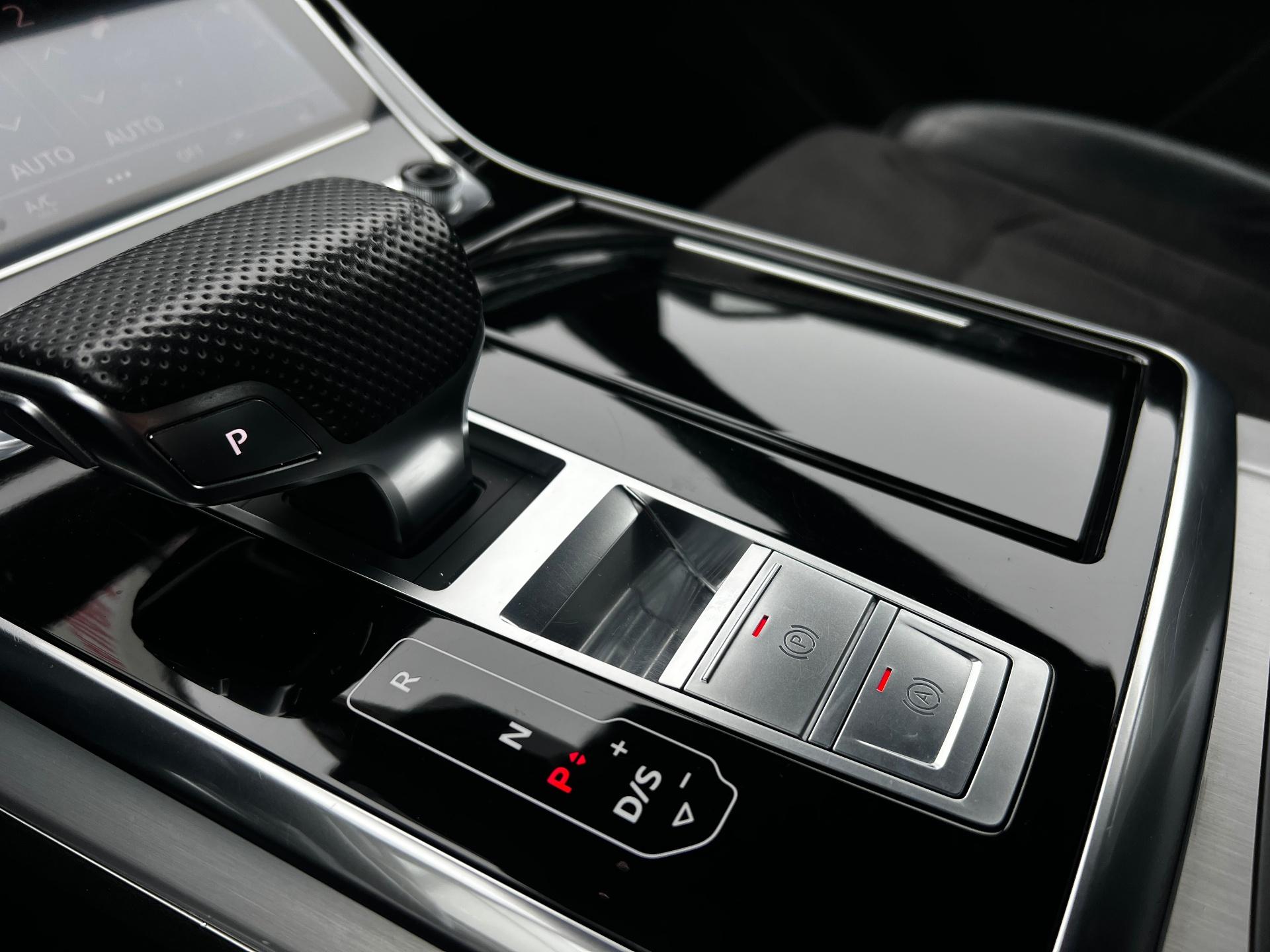 Audi-Q8