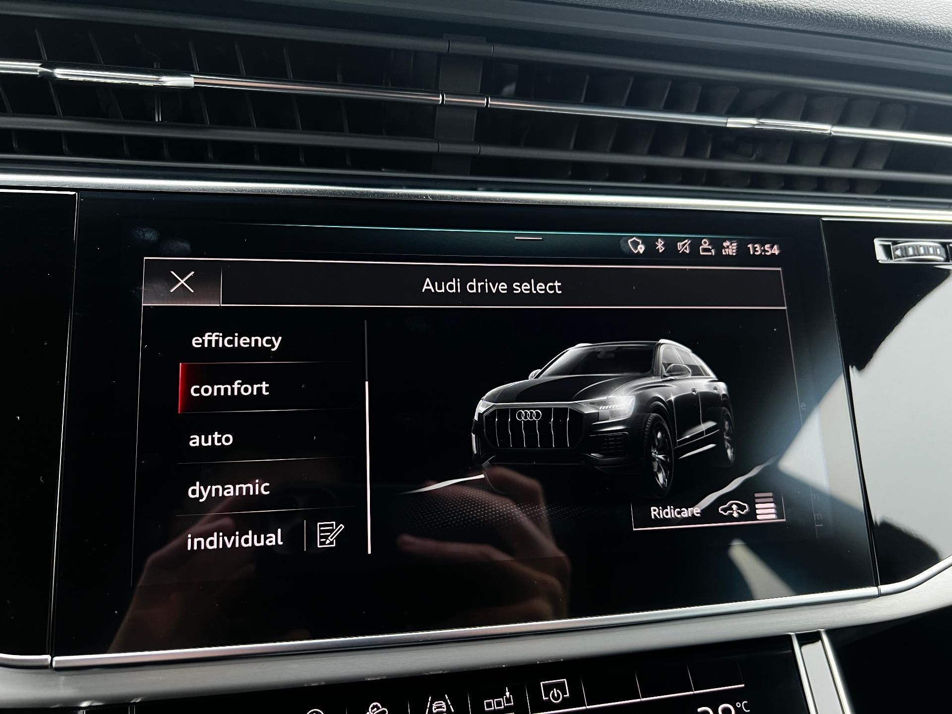 Audi-Q8