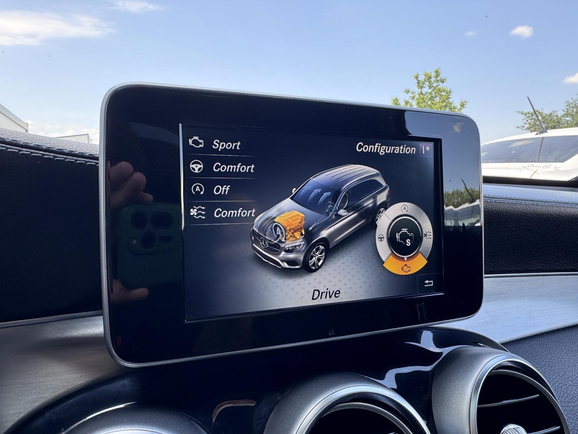 Mercedes-Benz-GLC
