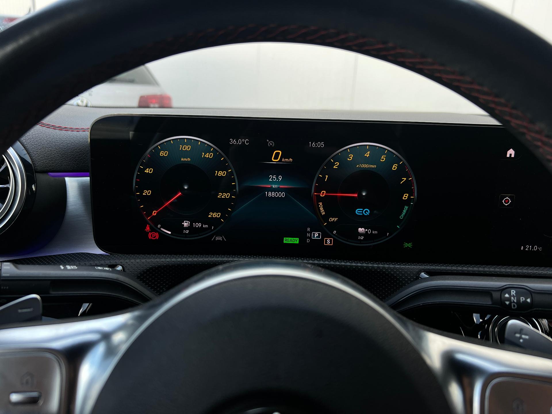 Mercedes-Benz-CLA 250