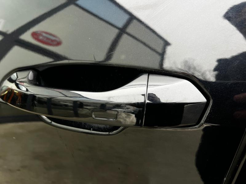 Car Thumb