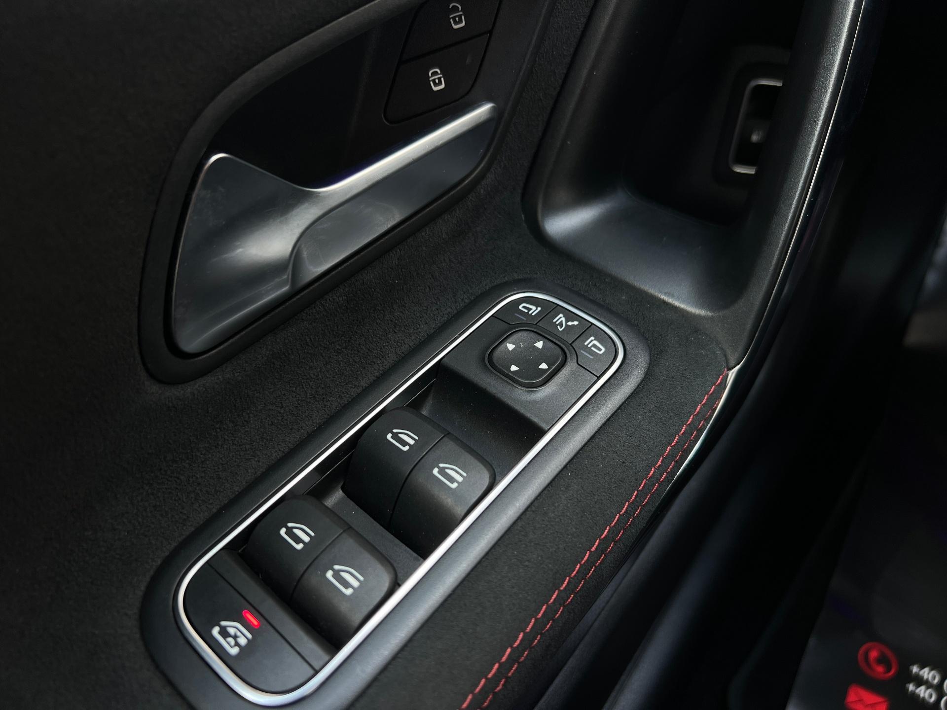 Mercedes-Benz-CLA 250