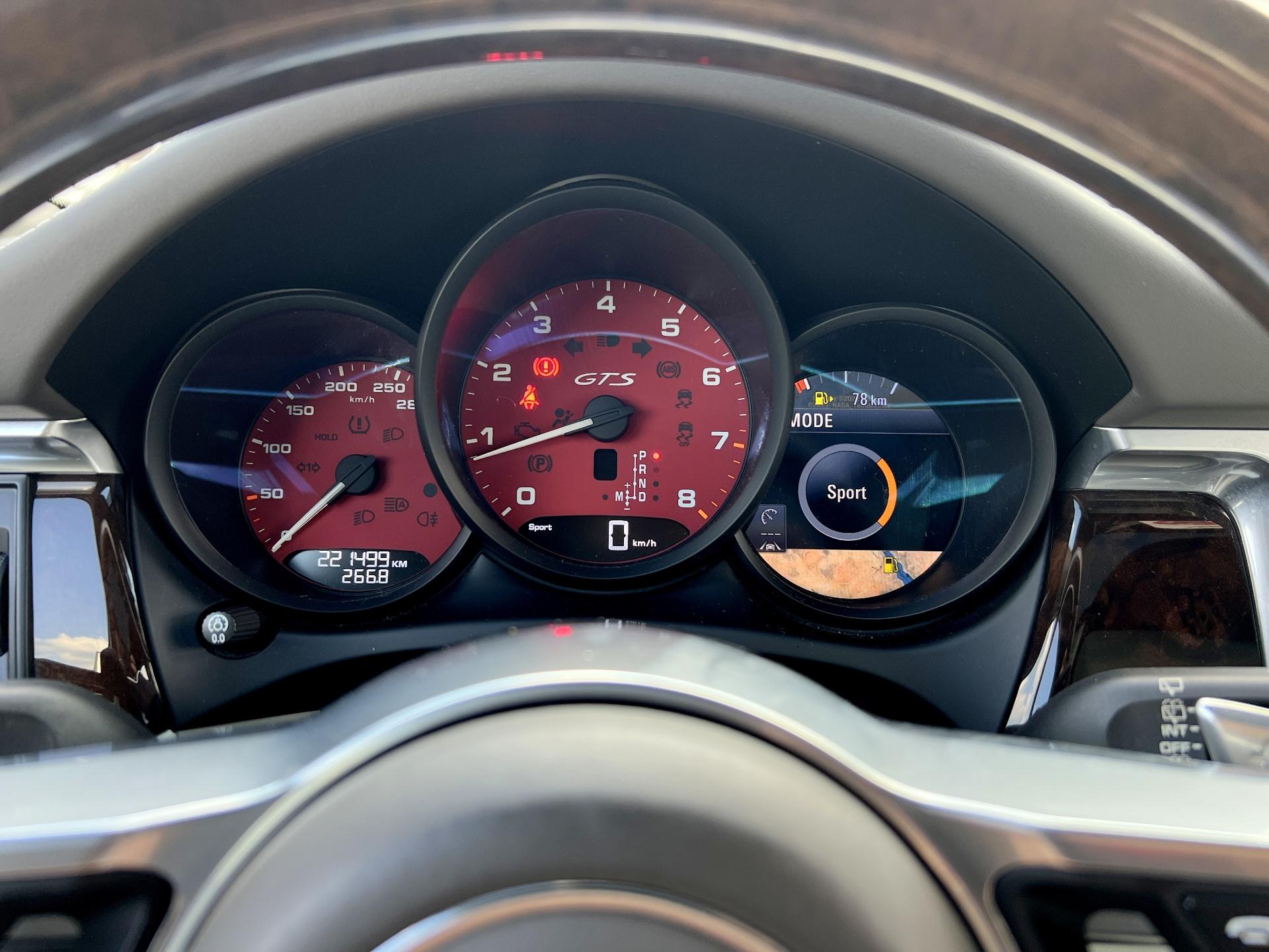 Porsche-Macan