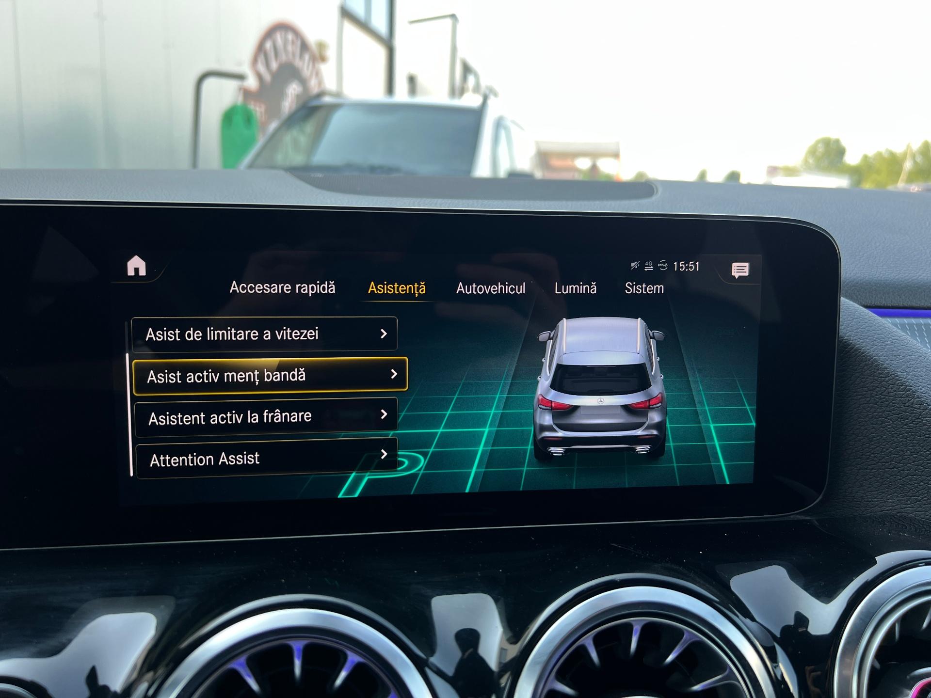 Mercedes-Benz-GLA