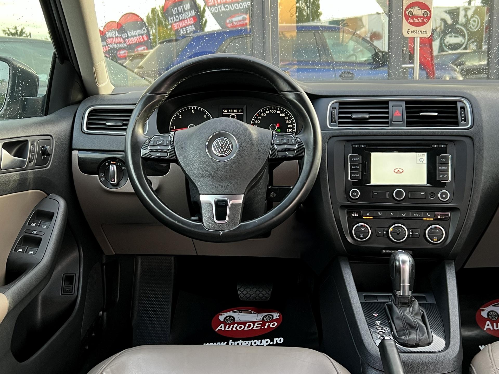 Volkswagen-Jetta