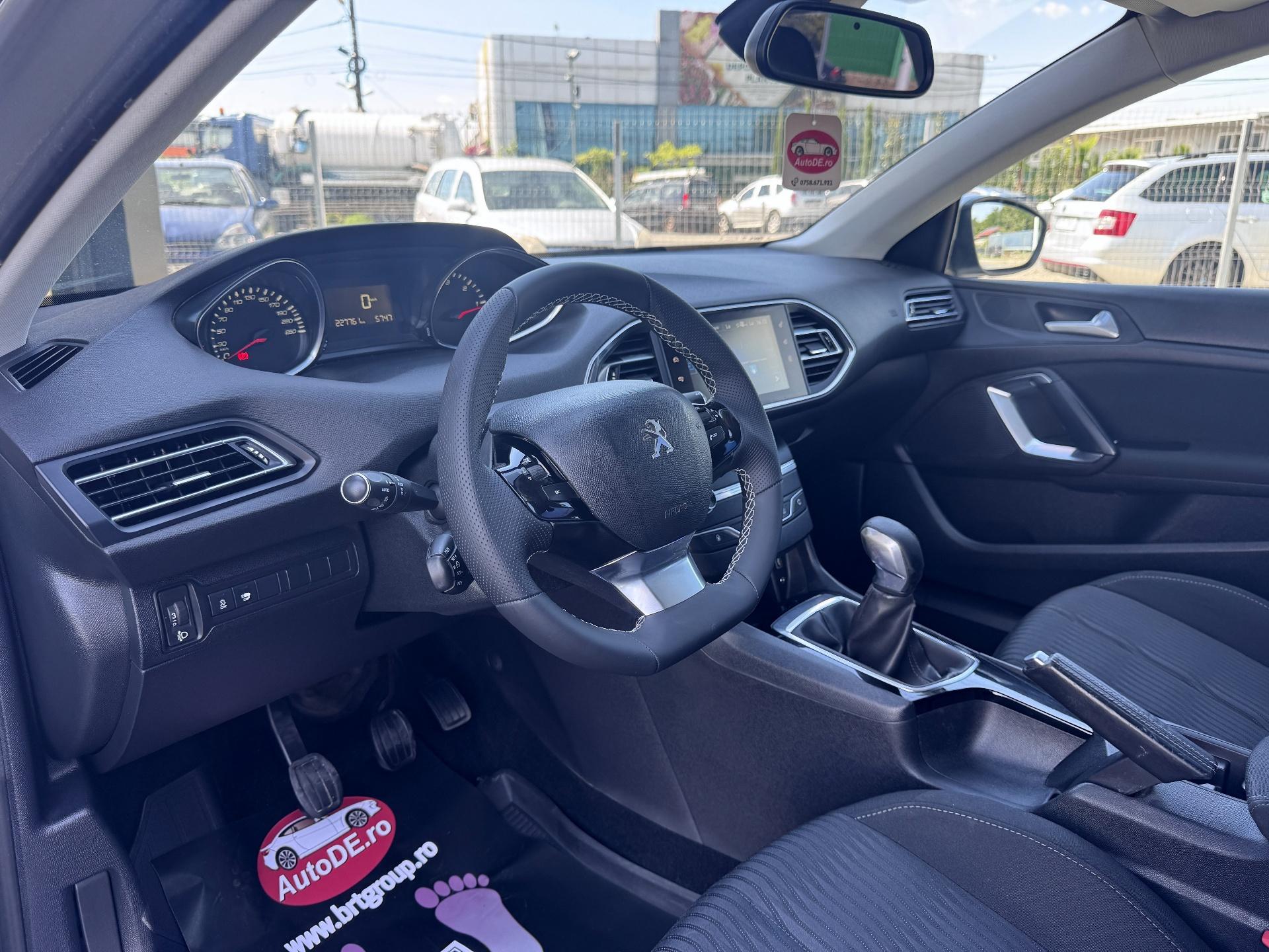 Peugeot-308