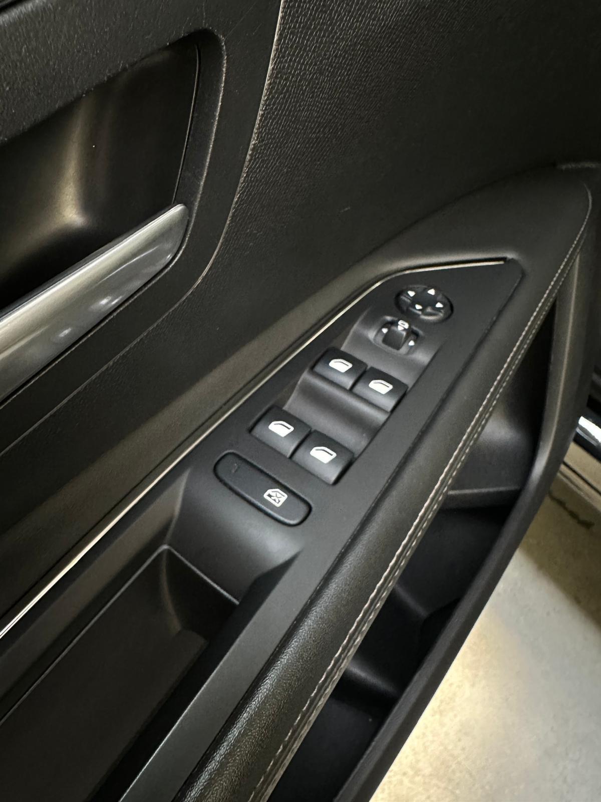 Peugeot 3008 2020 - imagine 23