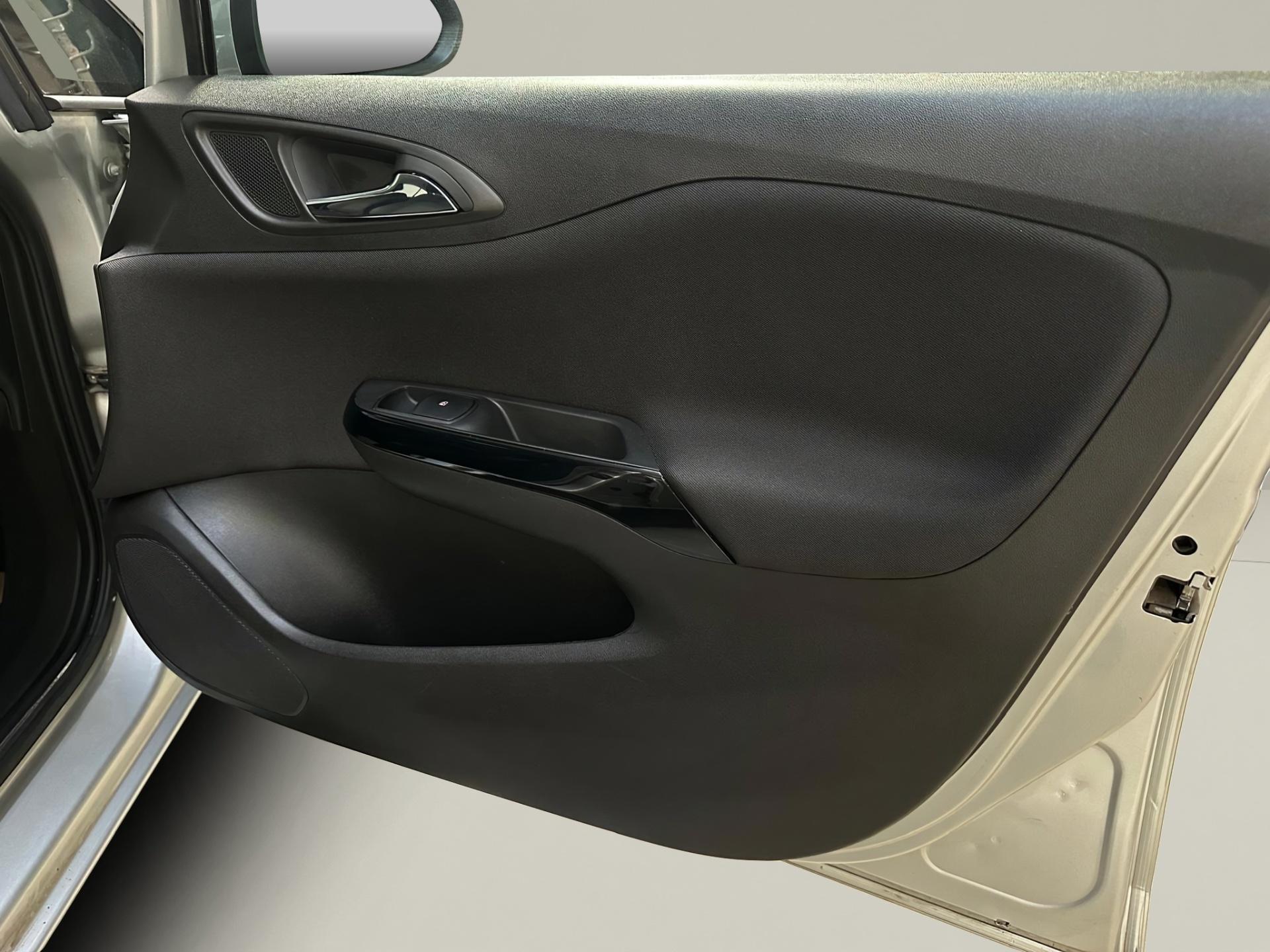 Opel Corsa 2018 - imagine 18