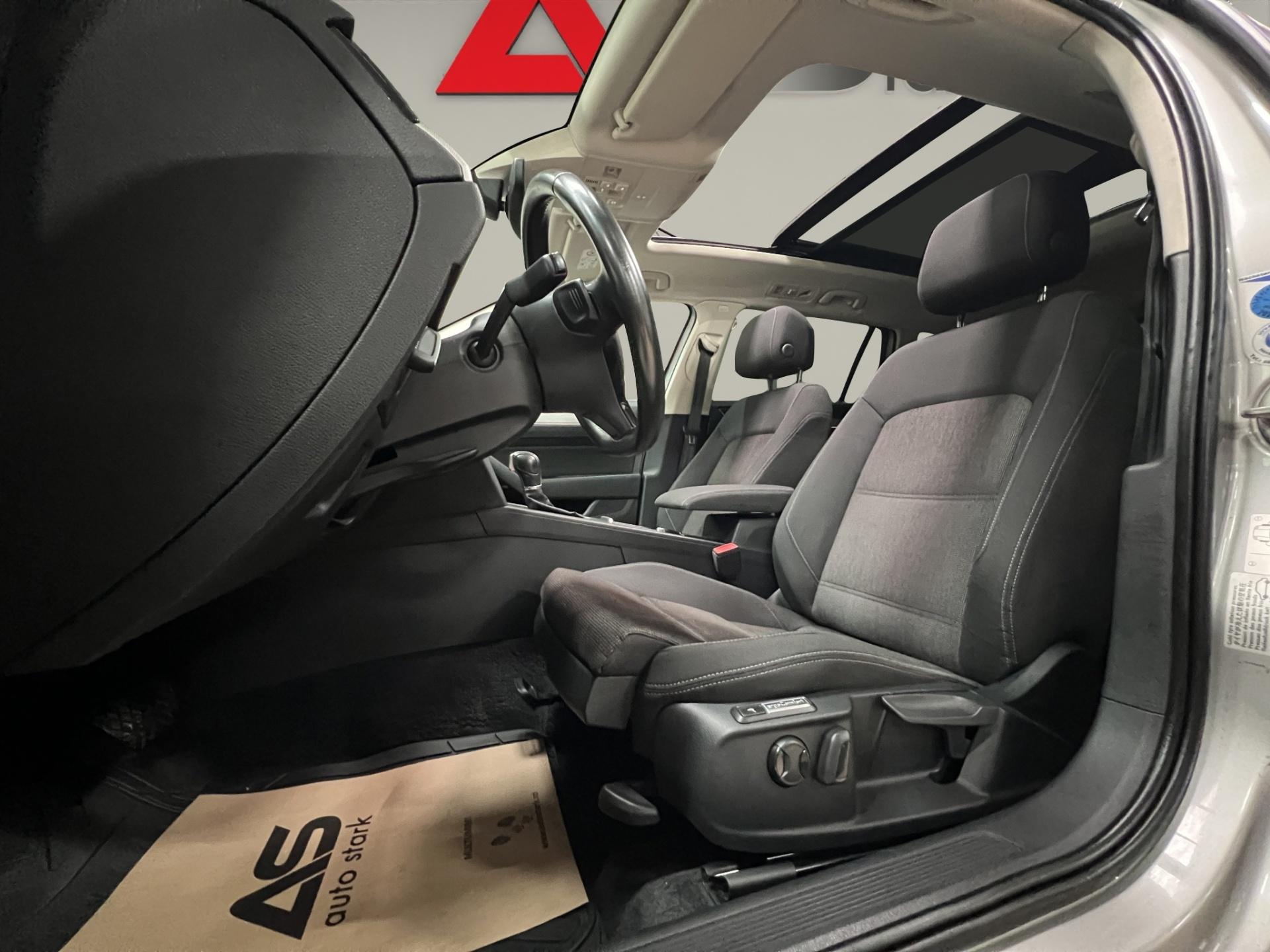 Volkswagen Passat 2016 - imagine 16
