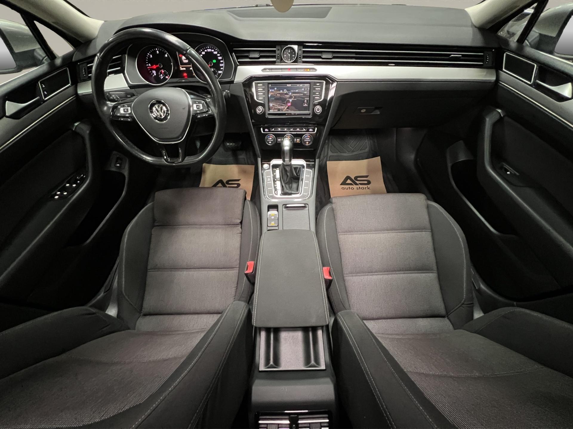 Volkswagen Passat 2016 - imagine 19