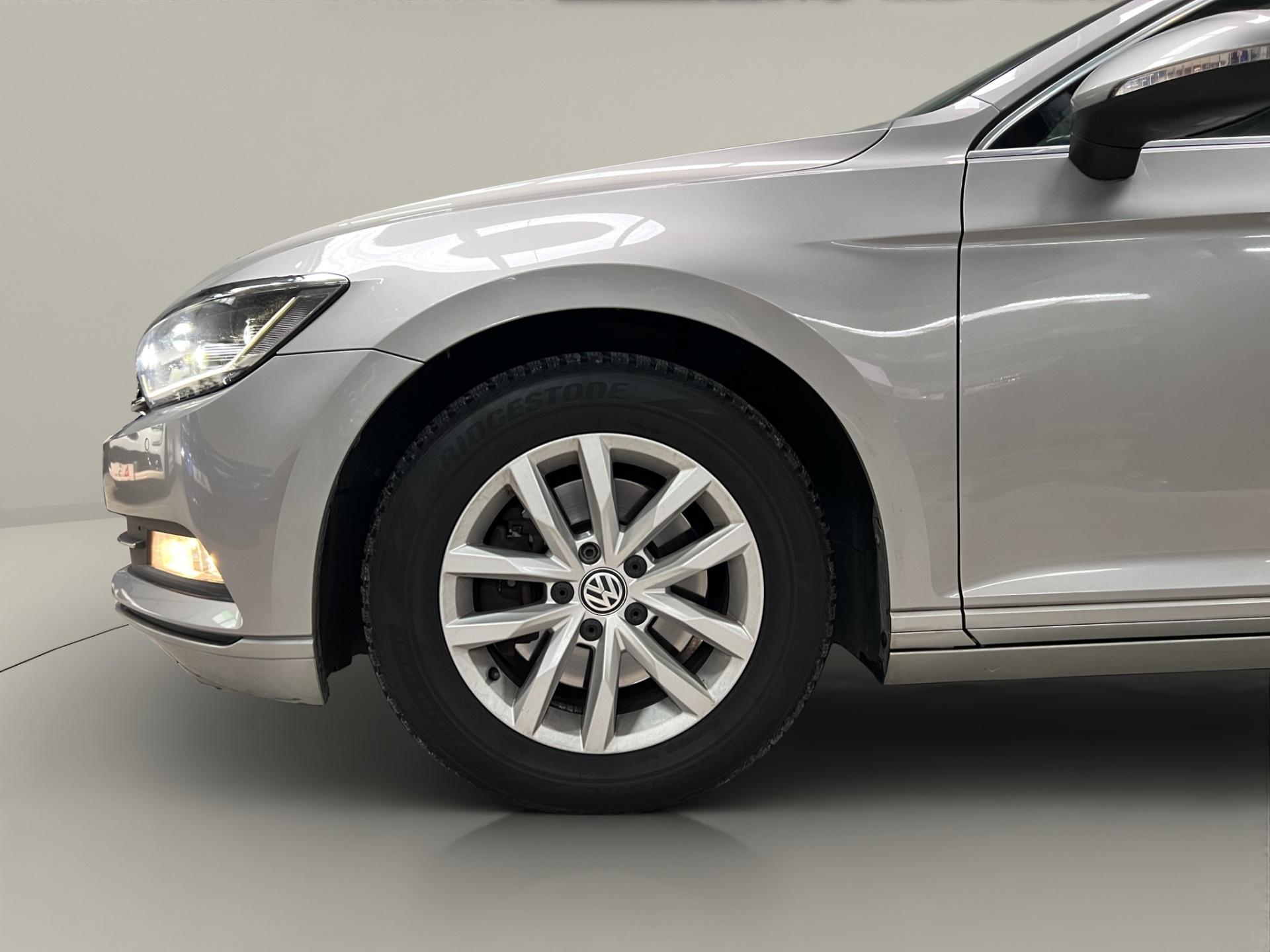 Volkswagen Passat 2016 - imagine 37