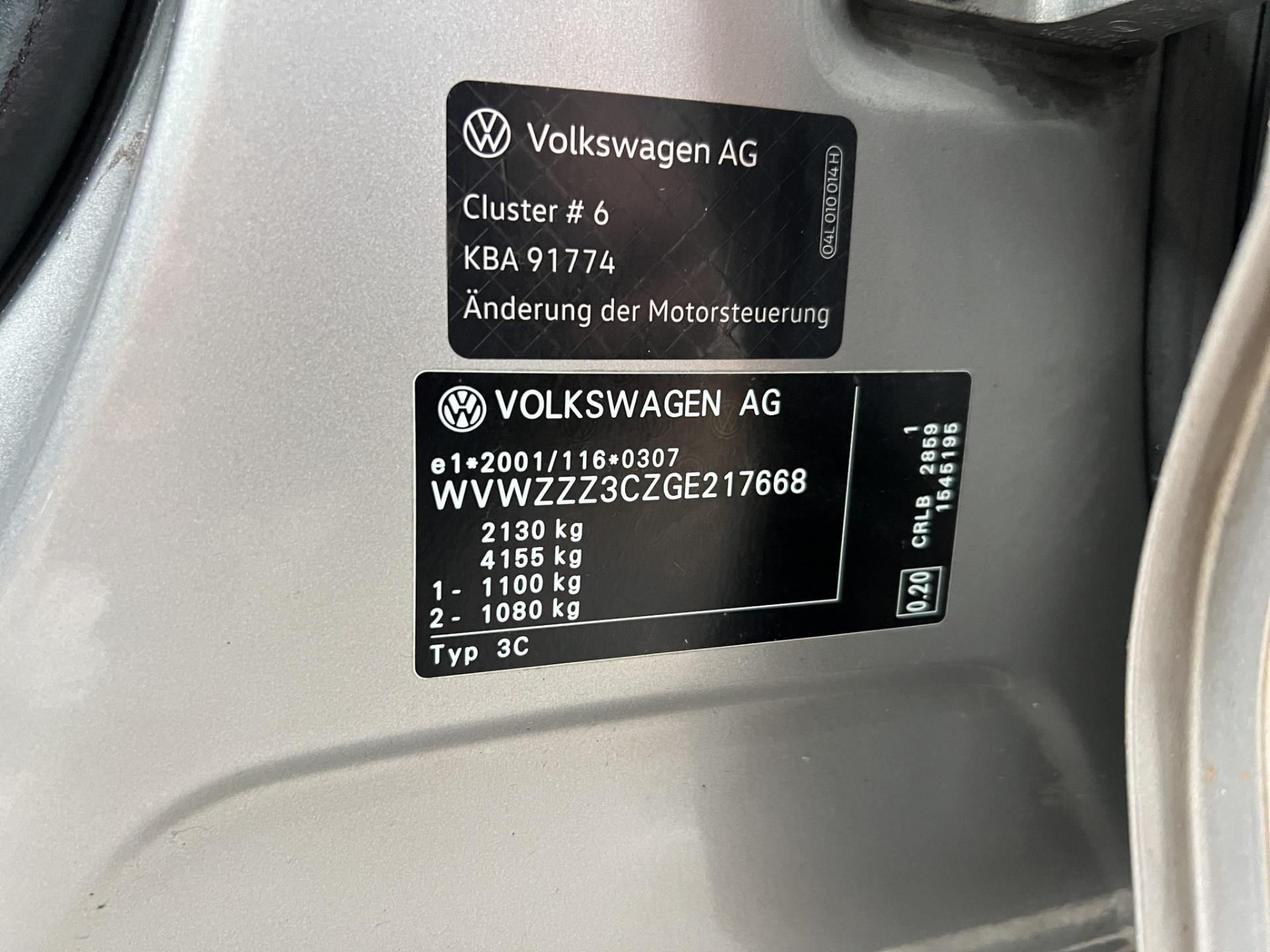 Volkswagen Passat 2016 - imagine 8
