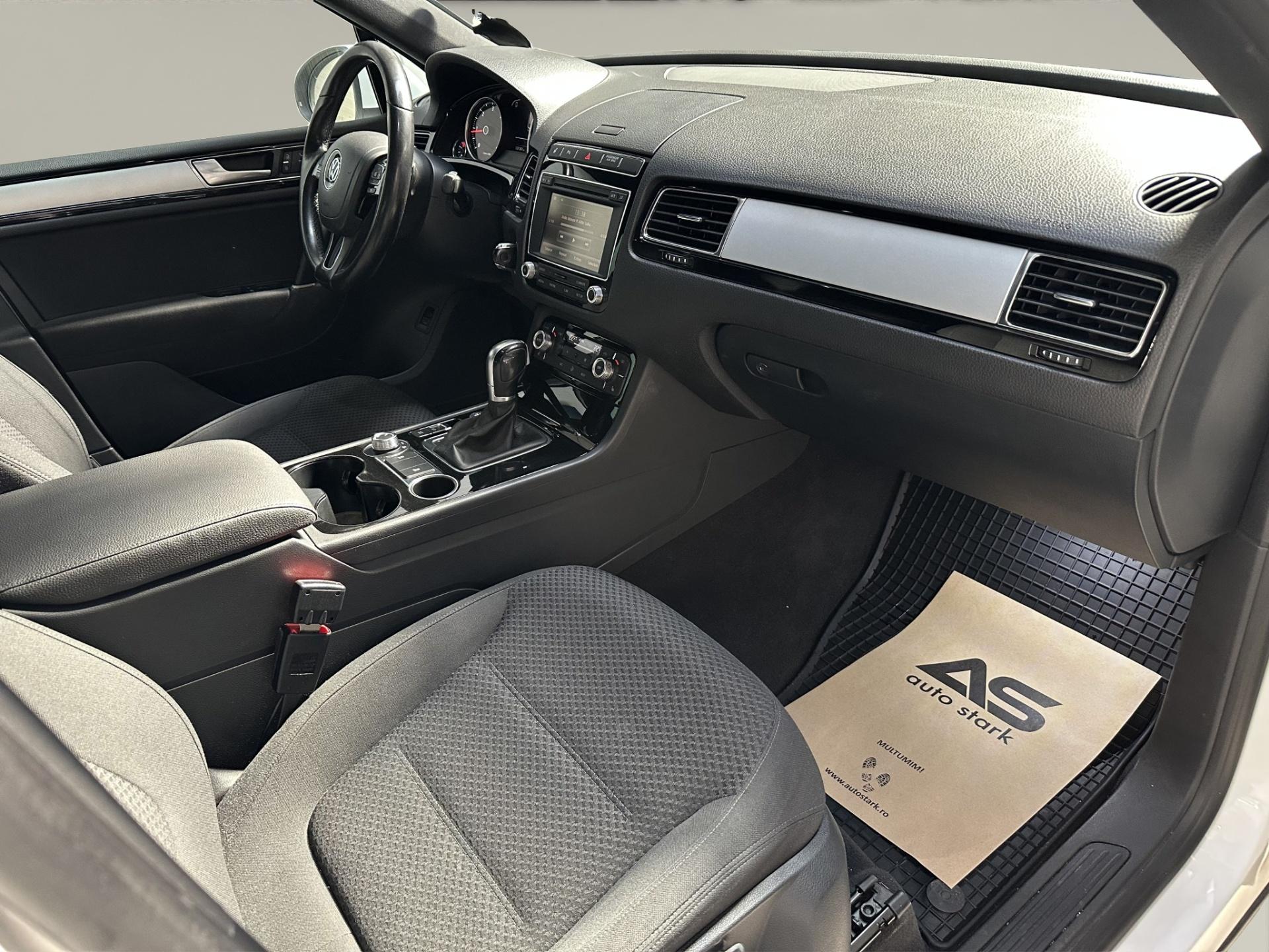 Volkswagen Touareg 2017 - imagine 21