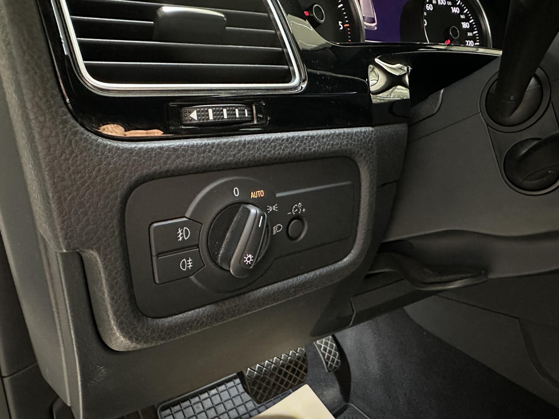 Volkswagen Touareg 2017 - imagine 25