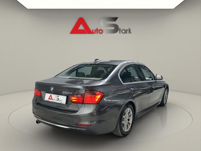 BMW Seria 3 2012 - miniatură 12