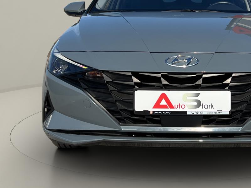 Hyundai Elantra 2022 - miniatură 14