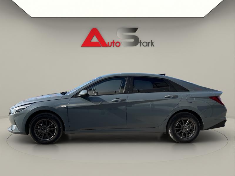 Hyundai Elantra 2022 - miniatură 10