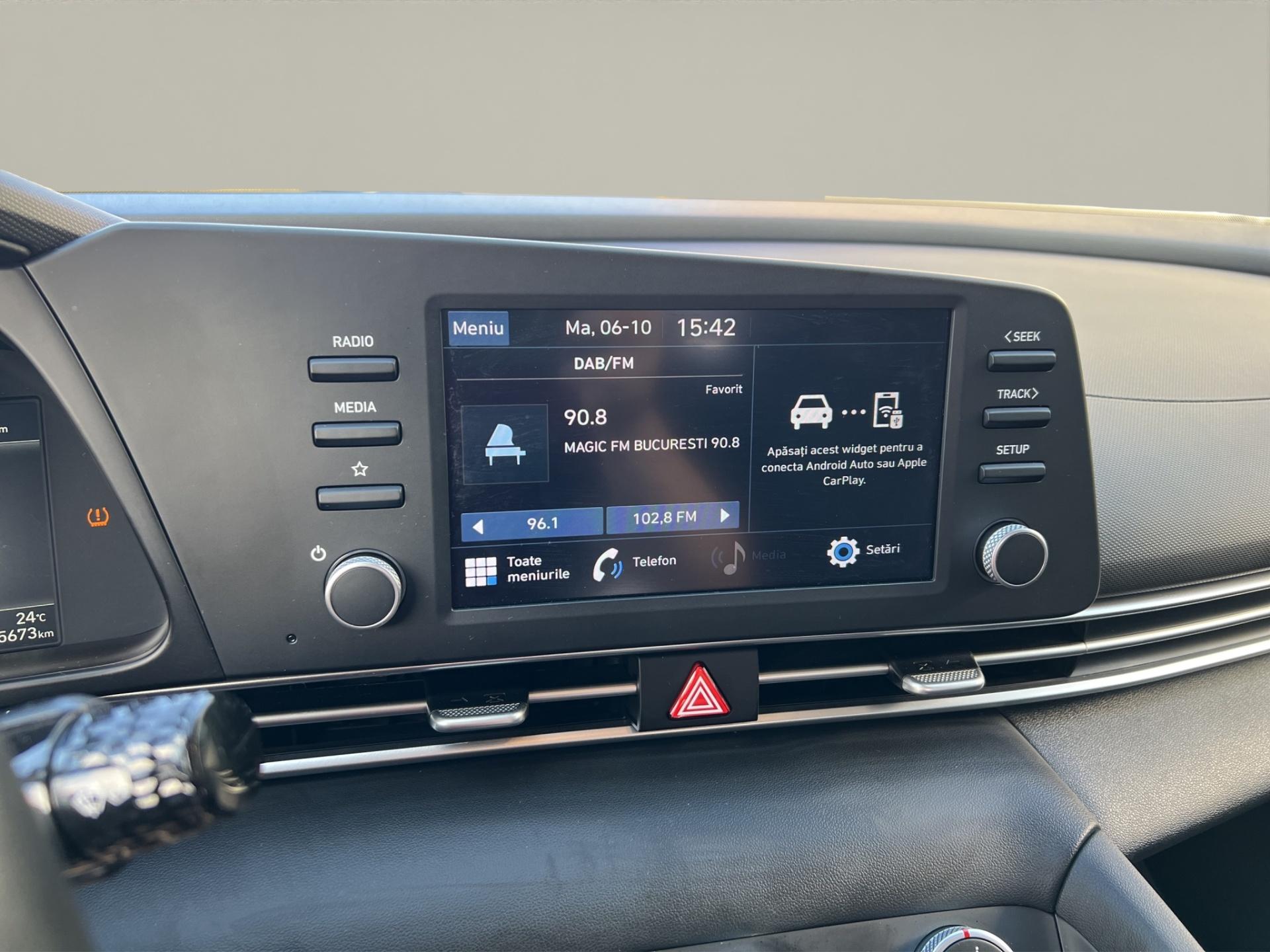 Hyundai Elantra 2022 - imagine 29