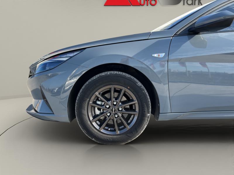 Hyundai Elantra 2022 - miniatură 33