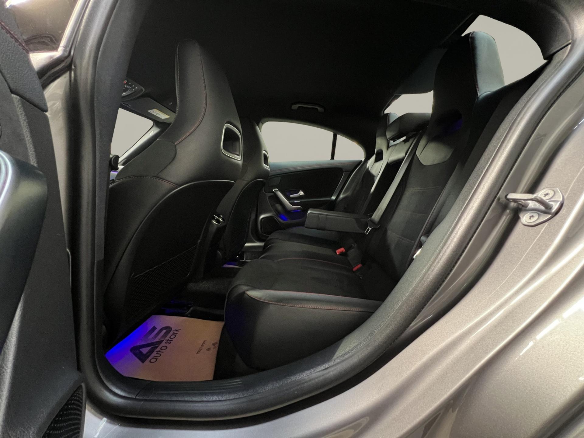Mercedes-Benz CLA 250 2019 - imagine 17