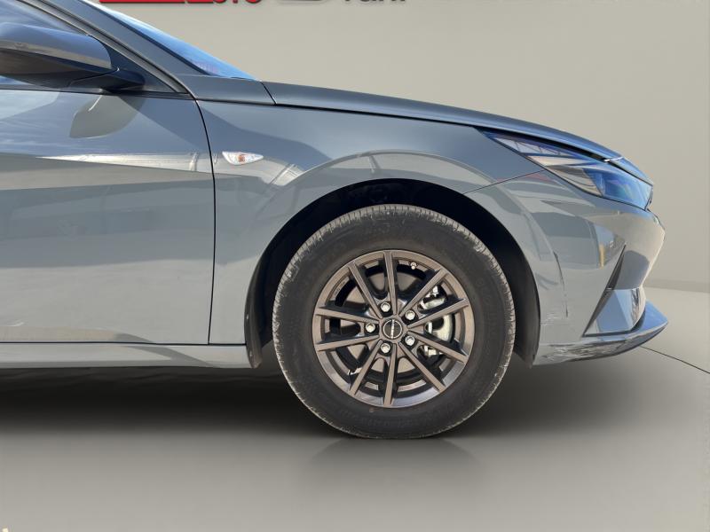 Hyundai Elantra 2022 - miniatură 36