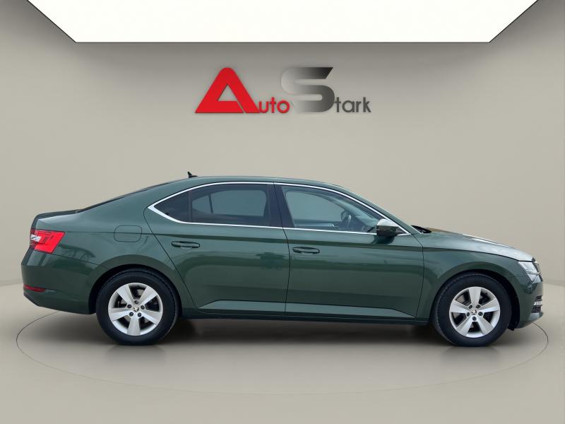 Skoda Superb 2020 - miniatură 13