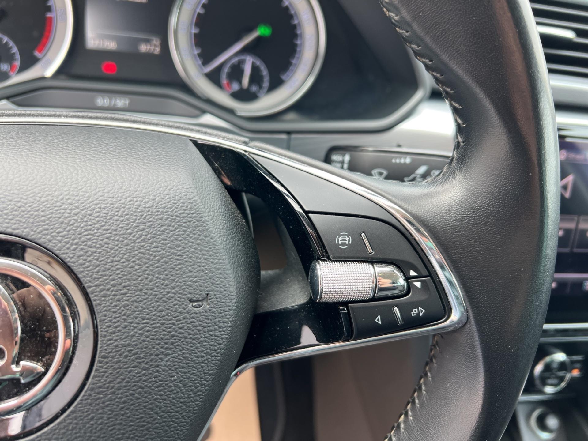 Skoda Superb 2020 - imagine 26