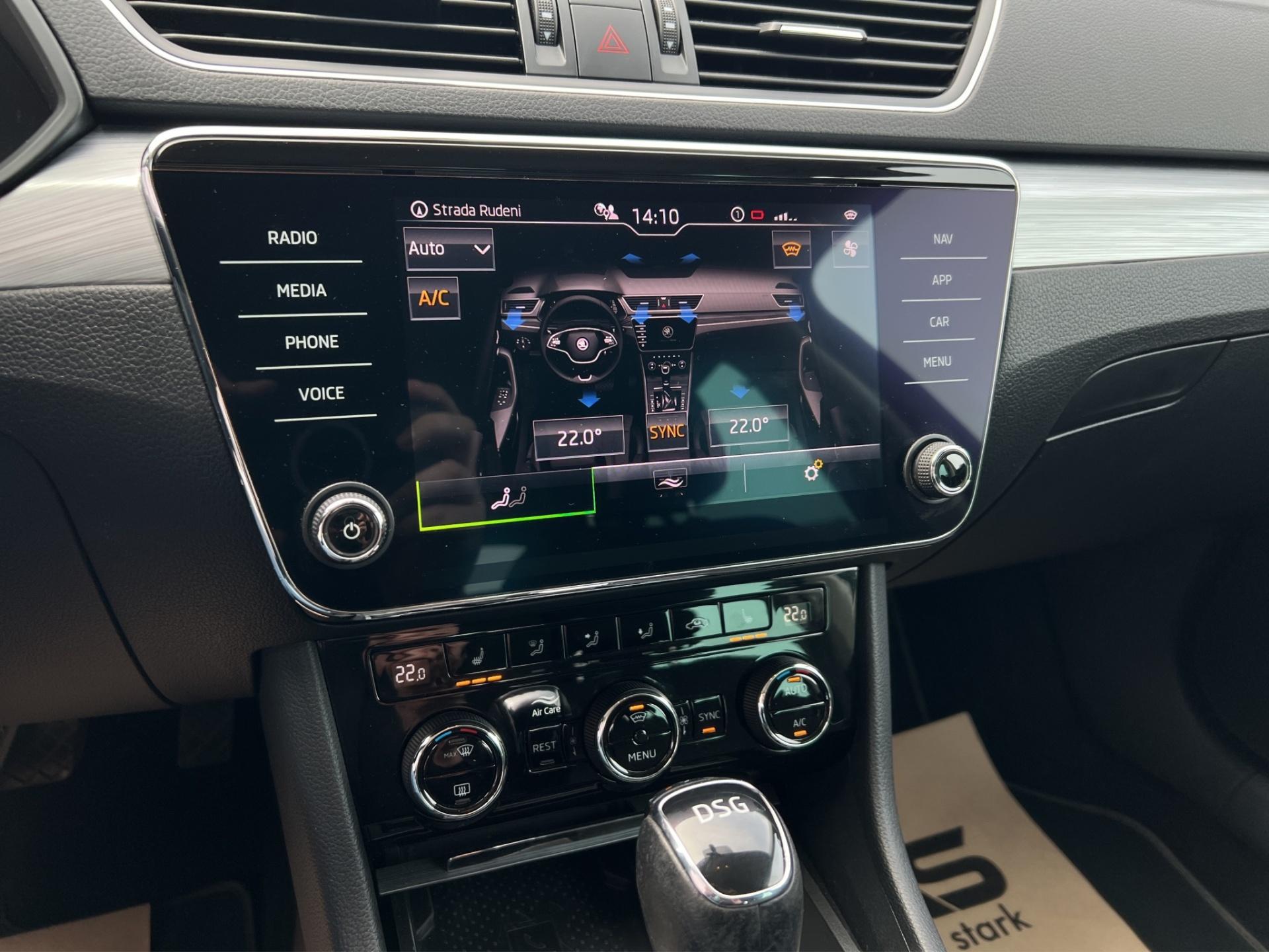 Skoda Superb 2020 - imagine 32