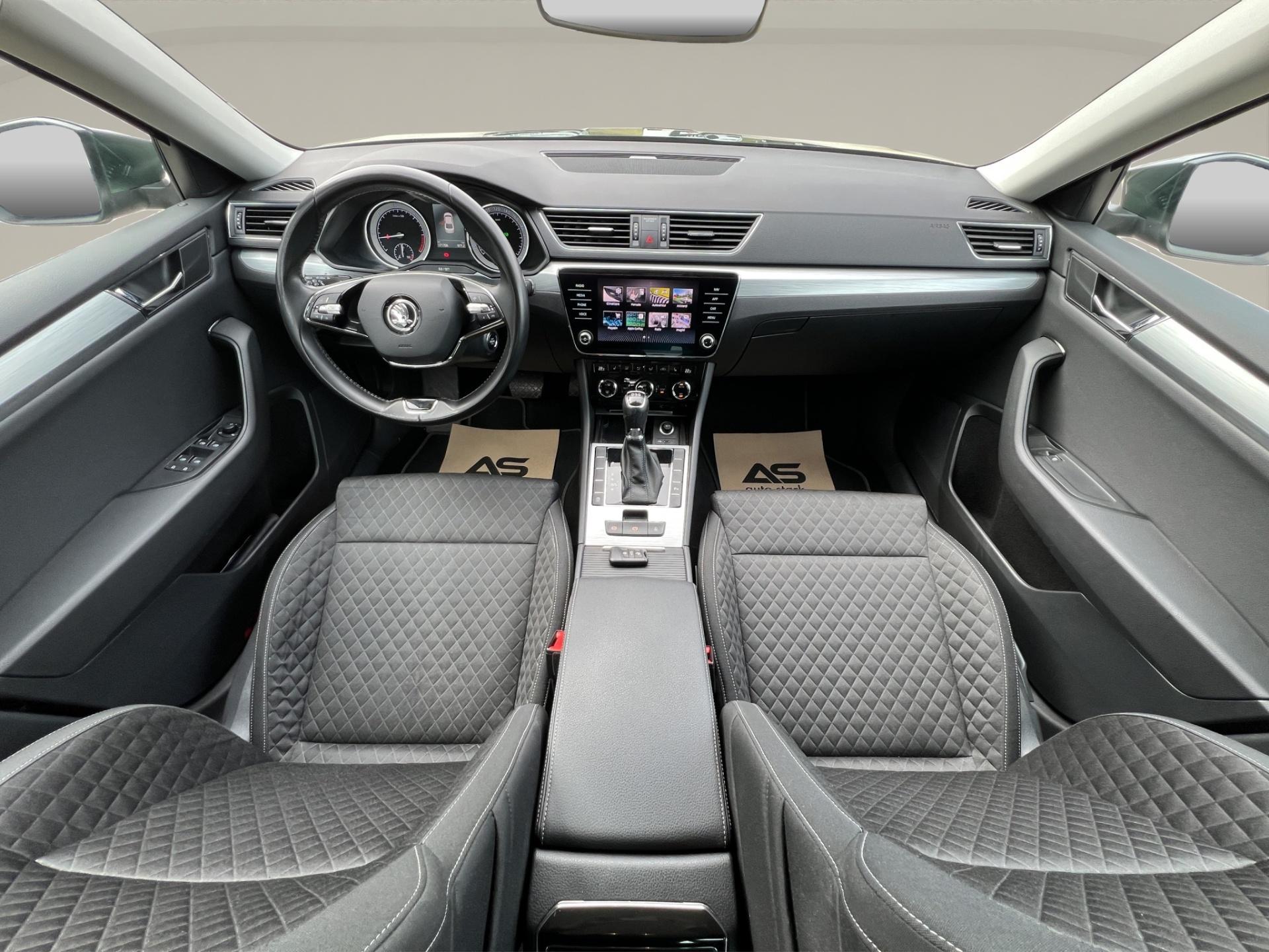 Skoda Superb 2020 - imagine 19