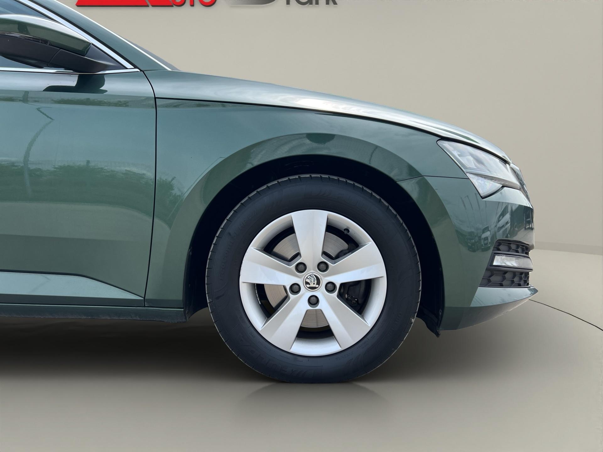 Skoda Superb 2020 - imagine 39