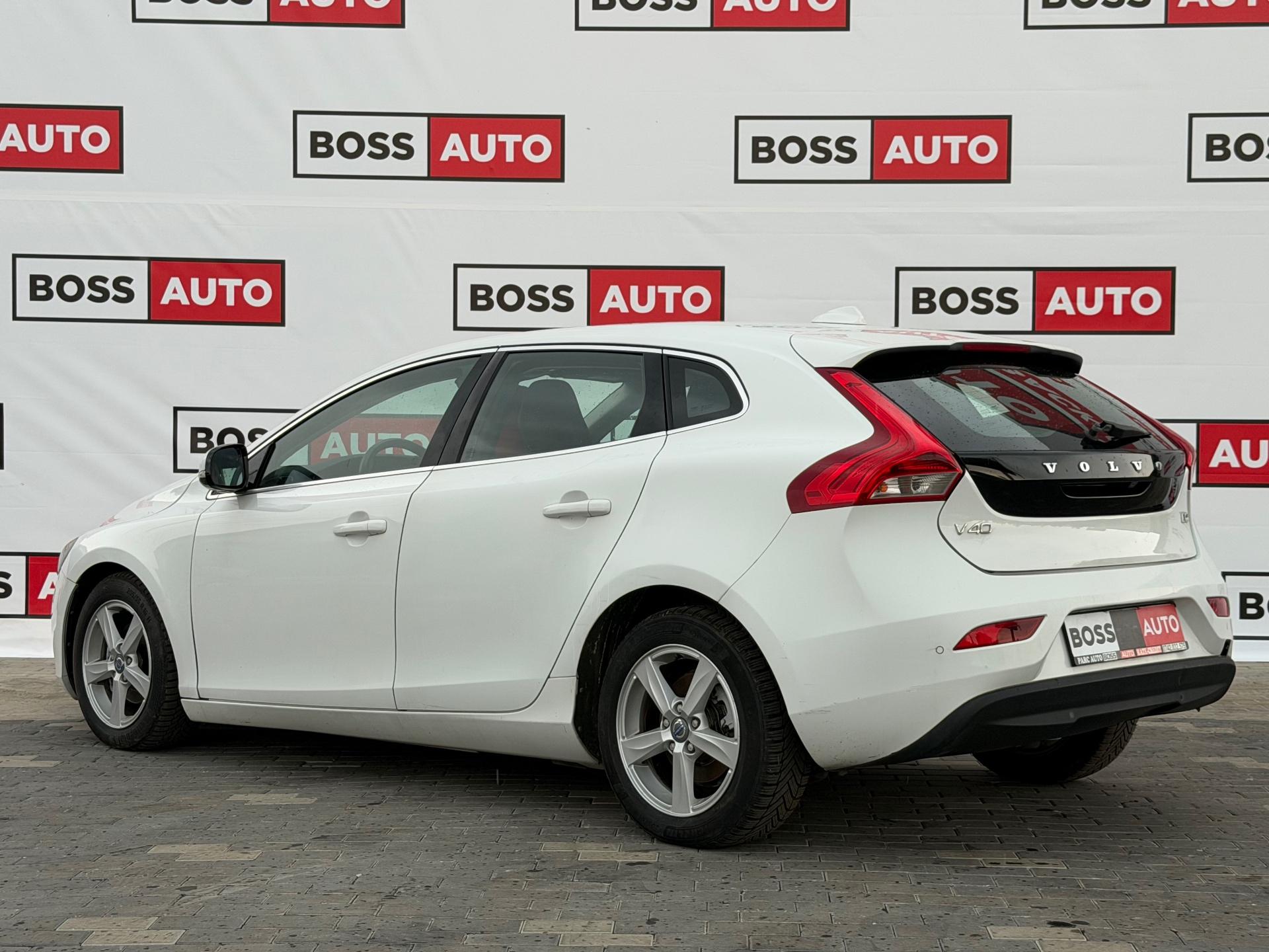 Volvo V40