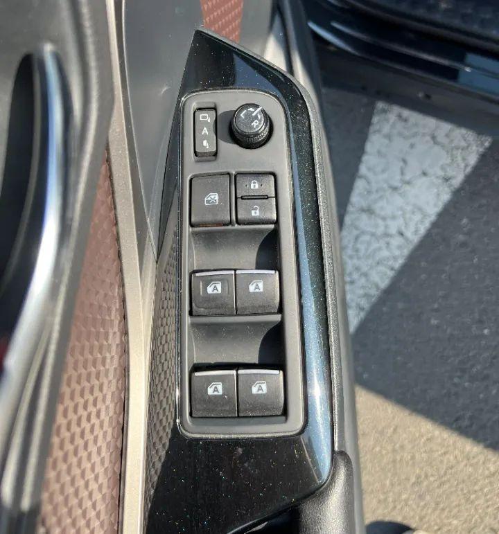 Car Thumb
