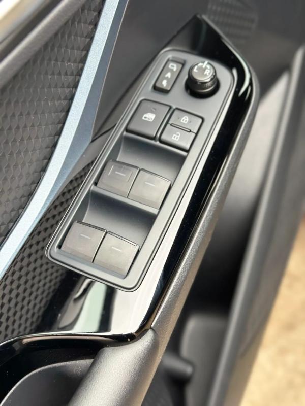 Car Thumb