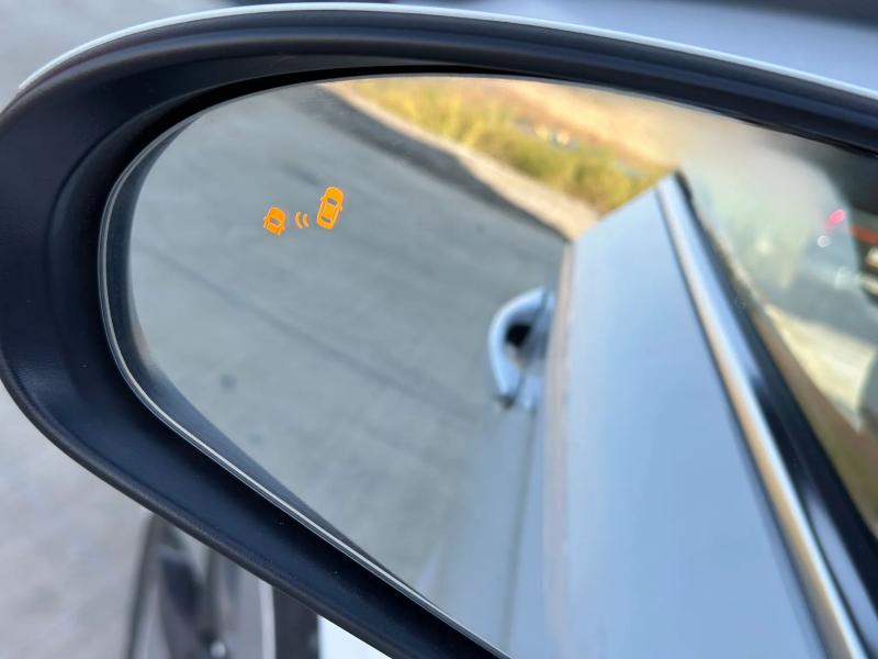 Car Thumb