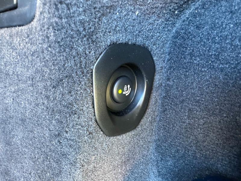 Car Thumb